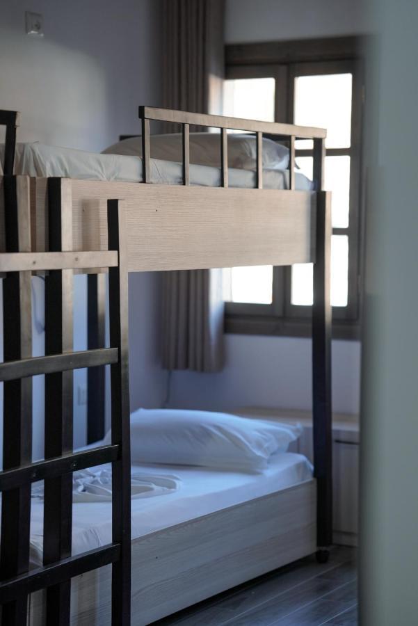 Helin'S Hostel By Backpackers Berat Ngoại thất bức ảnh