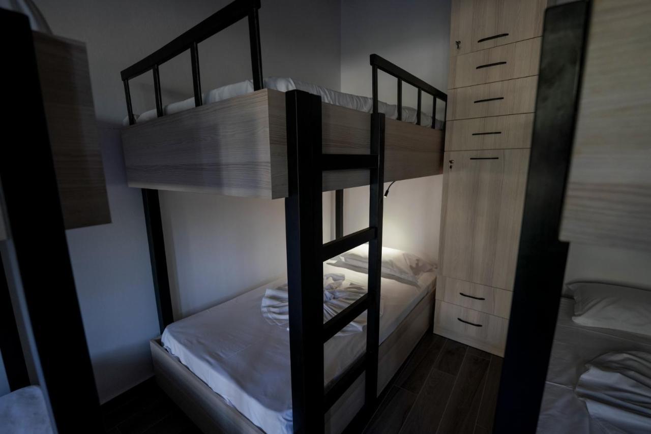 Helin'S Hostel By Backpackers Berat Ngoại thất bức ảnh